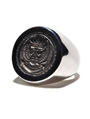 COMMODORE 1764 SIGNET RING