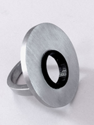 Black_round ring